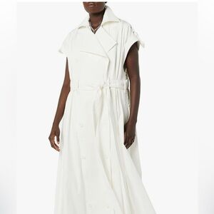 Maisob Blanche short sleeve oversized trench, white and cream, size 20